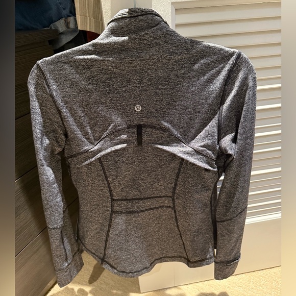 Lululemon gray define zip up jacket - Picture 7 of 11